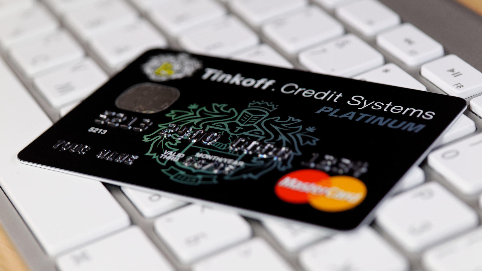 Как получить кредитную карту «Тинькофф»