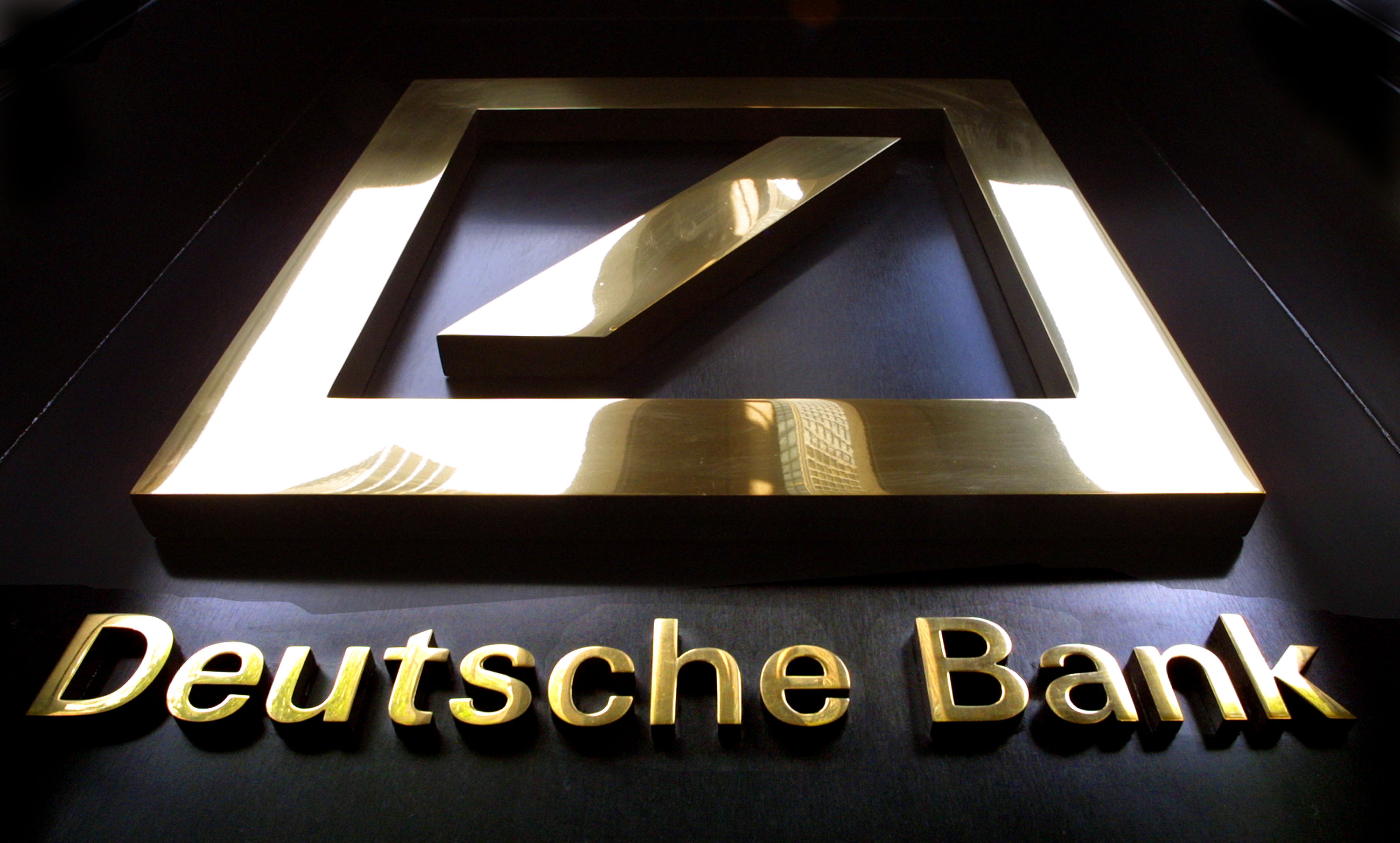 Deutsche Bank прекратил прием новых сотрудников
