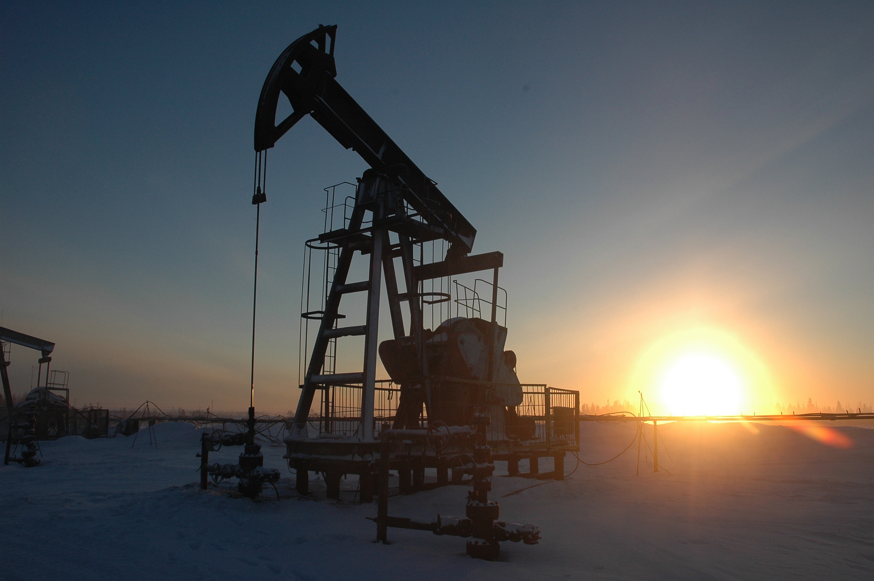 Добычу нефти ограничили? Наши нефтяники хотят компенсаций
