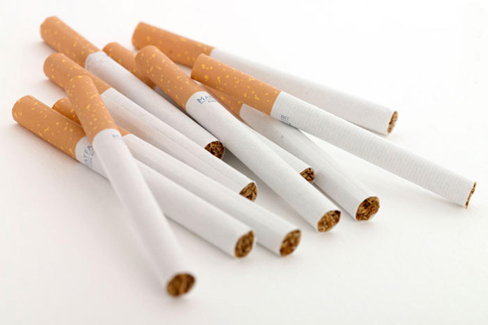 Табачный контрафакт лишил бюджет 3,3 млрд рублей