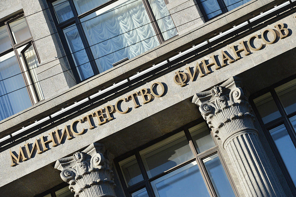 Банк России за месяц купил для Минфина валюты на 82 млрд рублей
