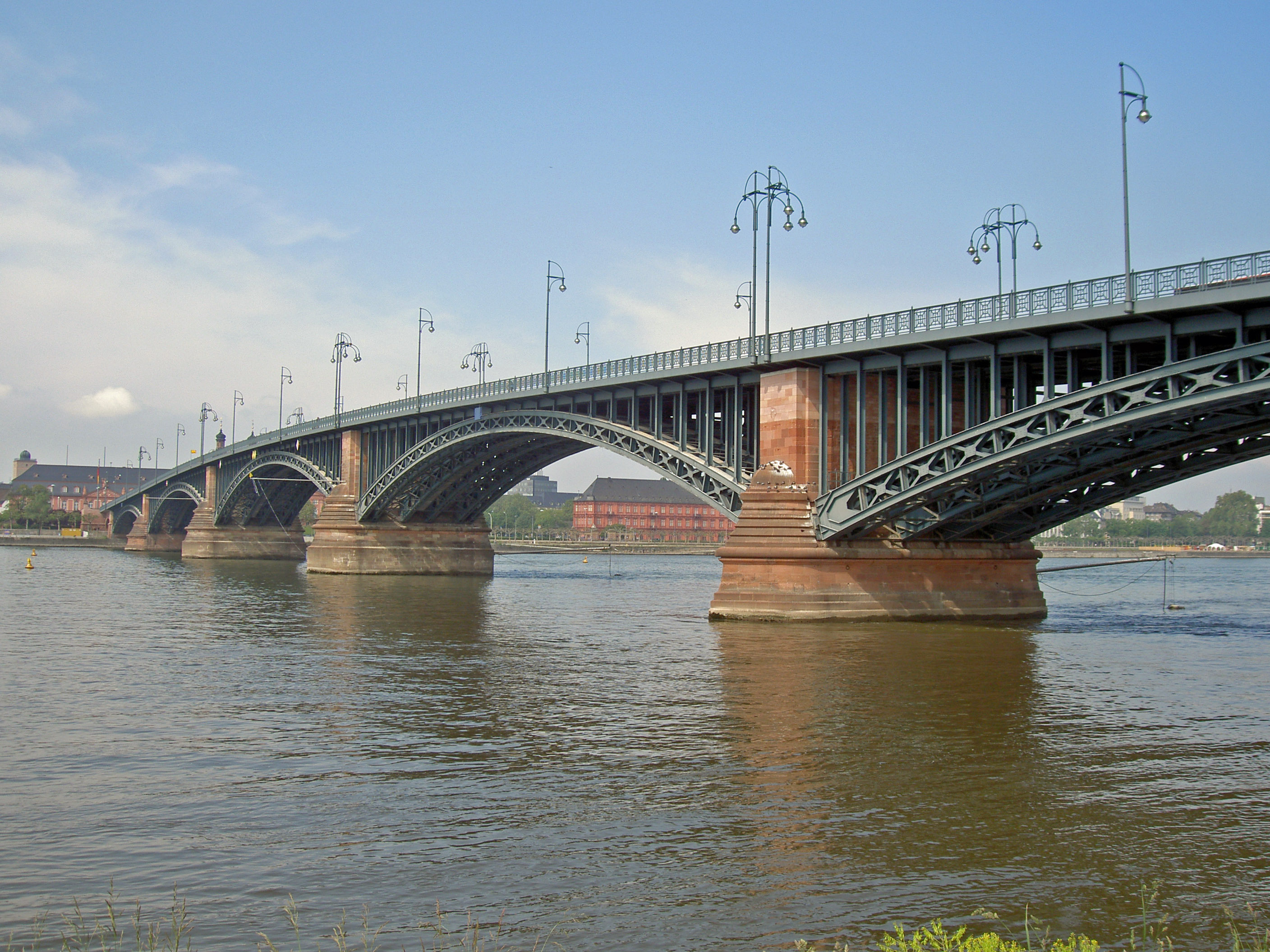 Россию и Китай свяжет новый мост