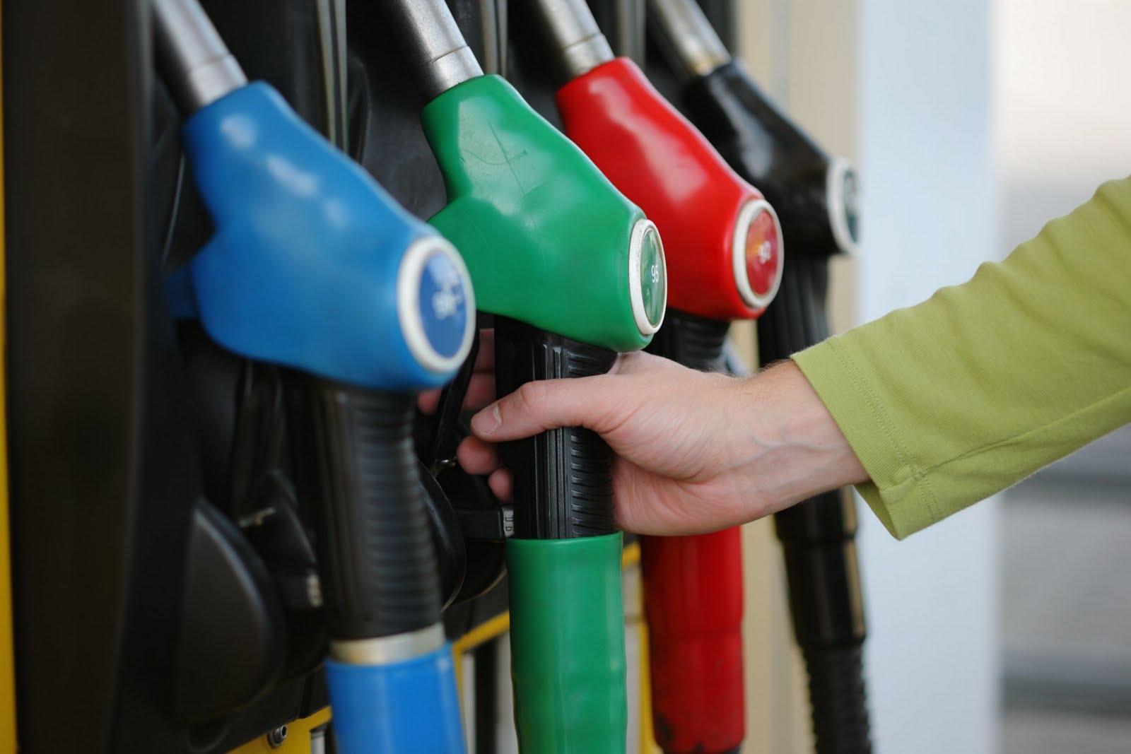 Цены на бензин рекордно выросли
