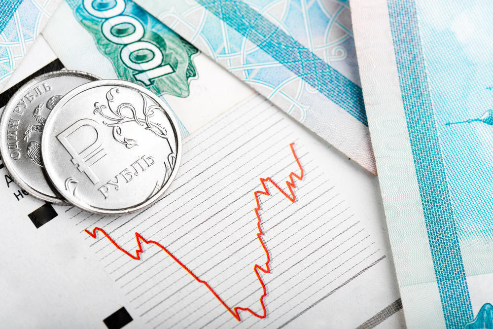 Девальвация рубля поможет экономике страны