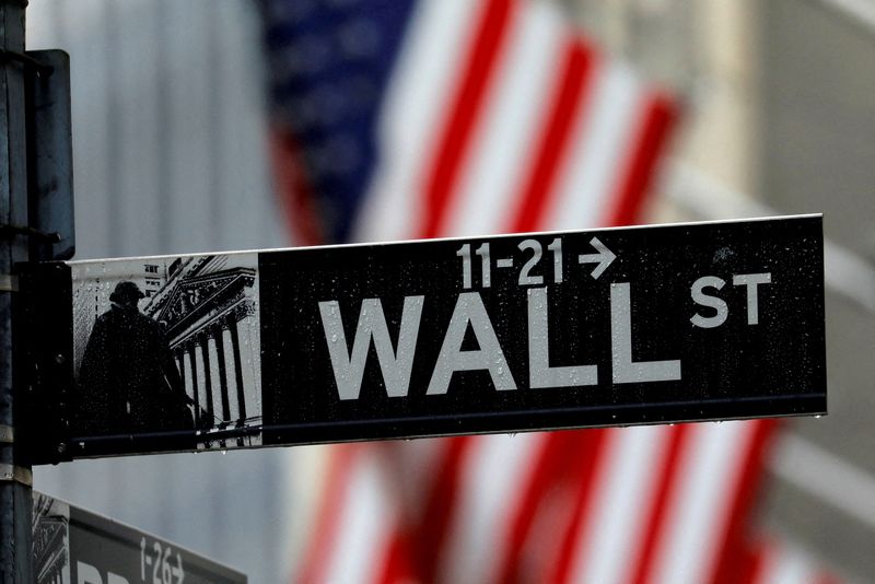Bloomberg: стратеги Уолл-стрит начали осознавать свои ошибки