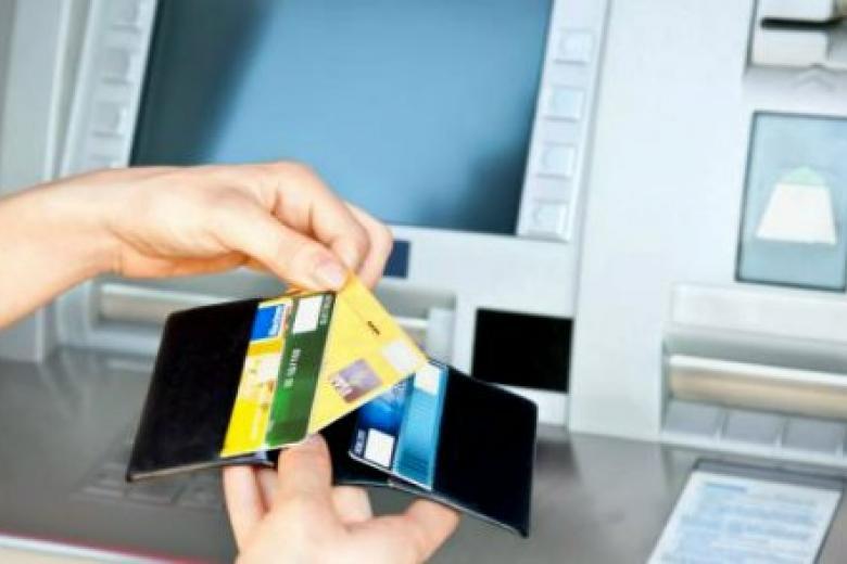 Число мошенничеств с банковскими картами выросло в четыре раза