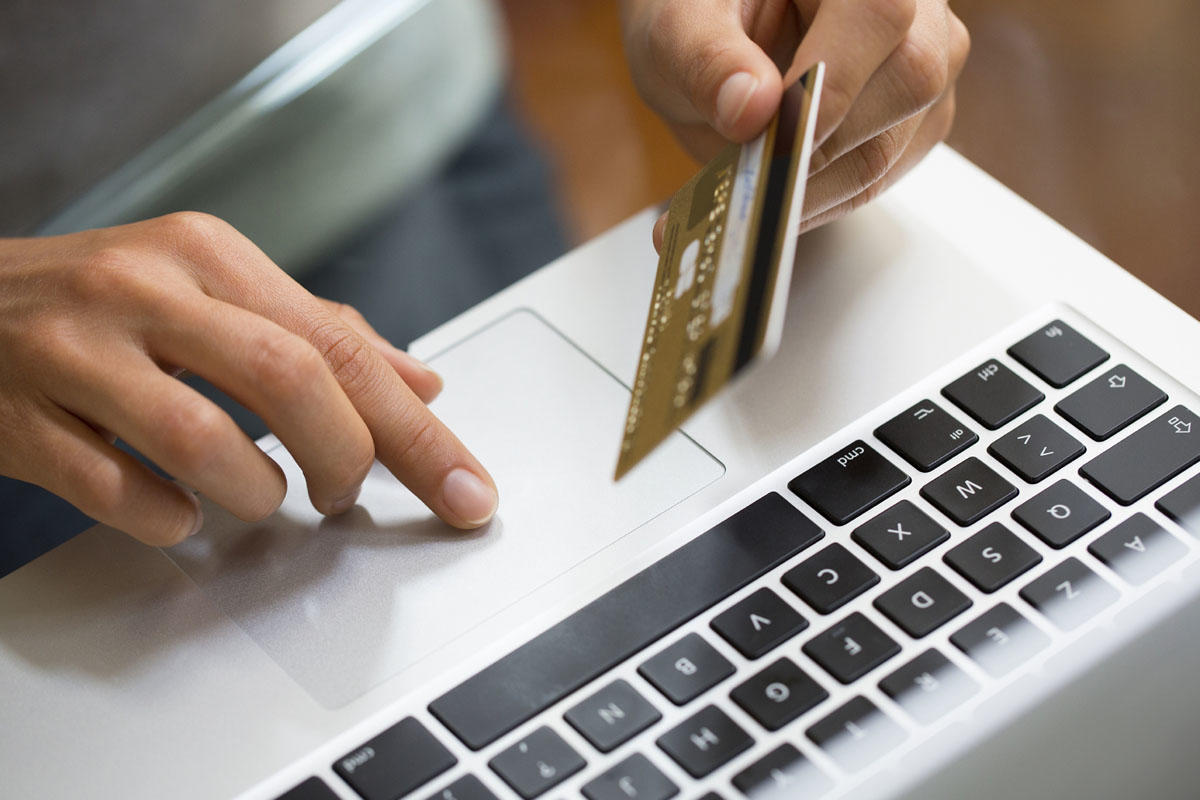 Как подать и оформить заявку на кредит наличными онлайн в банке ВТБ 24?