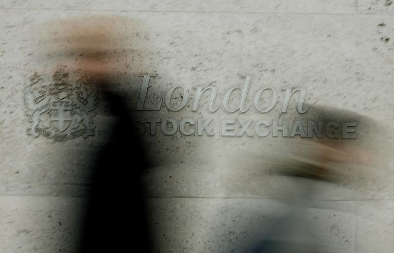 Рынок акций Великобритании закрылся ростом, Investing.com Великобритания 100 прибавил 0,62%