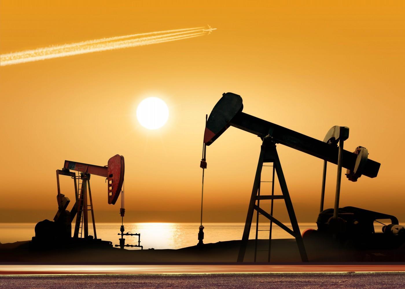 Нефть проседает, но резкого падения не будет